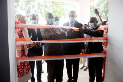 Essis Esmel inaugure une usine de transformation de fruits tropicaux à Bonoua